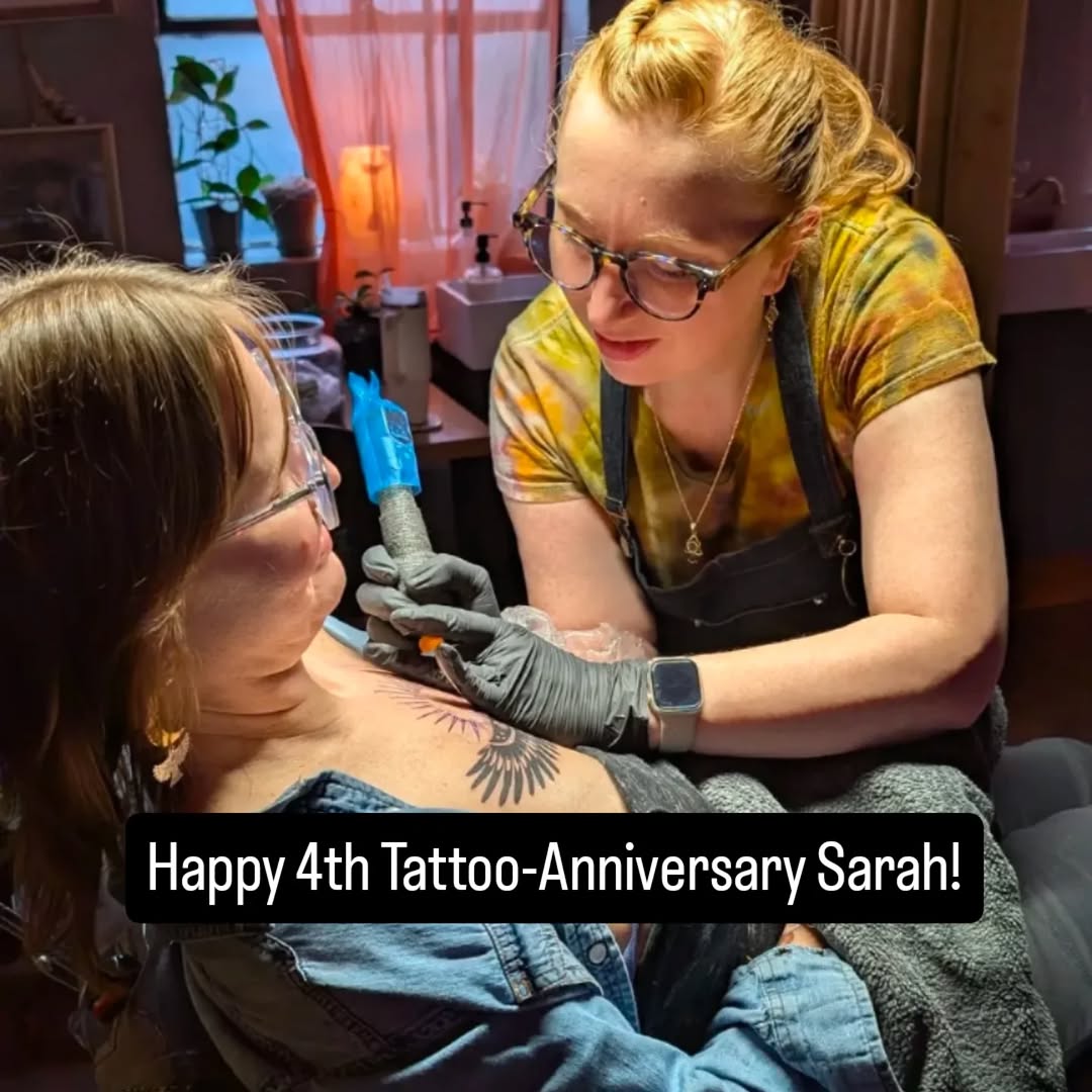 Hello everyone! On this fine Saturday we bring you the fourth tattoonniversary of one of Indy's favorite lady artists, S